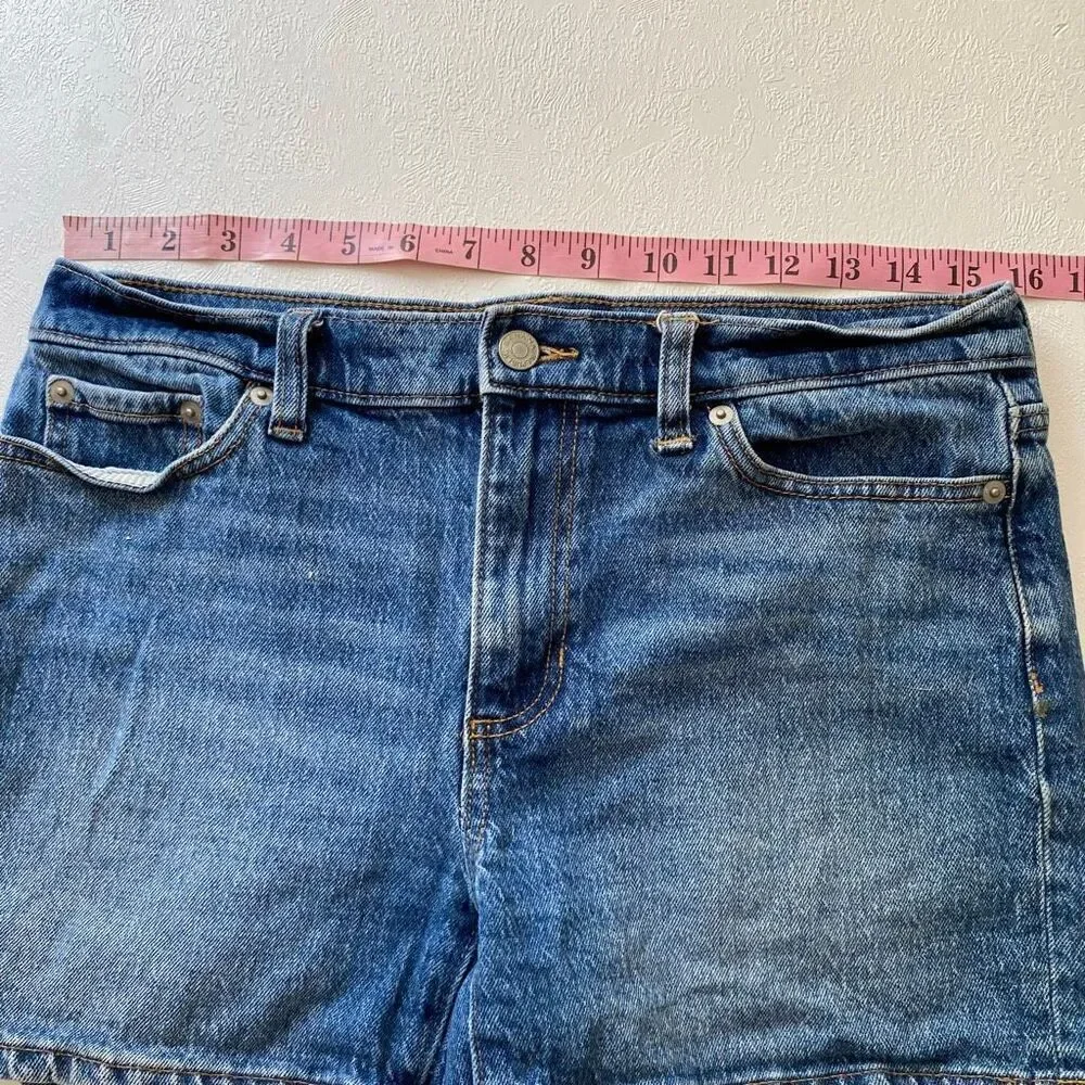 Banana Republic Denim Shorts Size 27/4 Medium Wash Classic Mid Rise